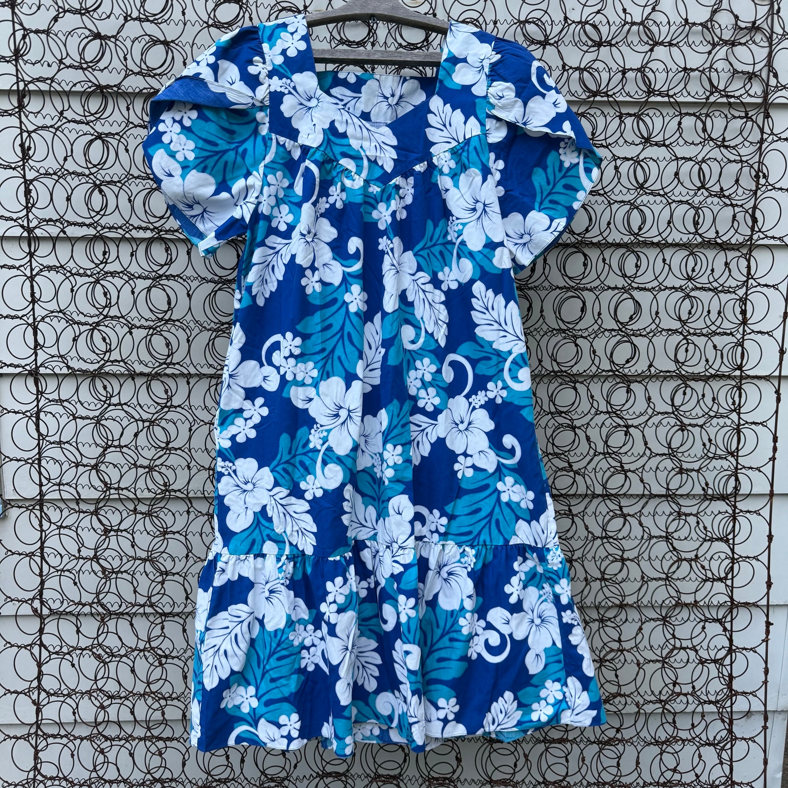 Vtg Winnie Fashion Hawaiian Blue Tropical Floral Ruffle Hem Tulip Sleeve Dress L